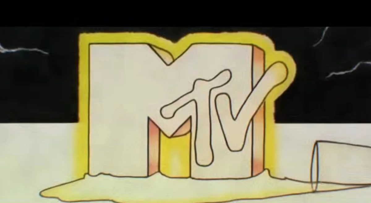 The 90s MTV logo in Street Fighter.