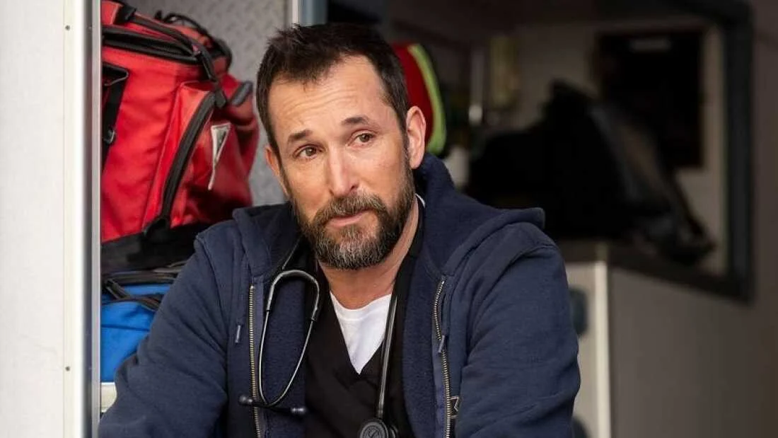 noah wyle sits down in the Pitt
